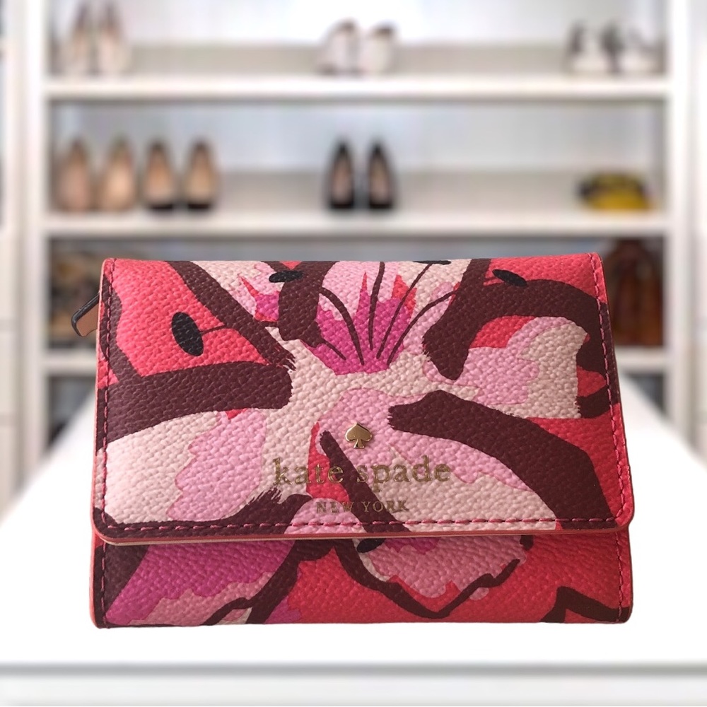 Kate Spade Special Edition Motherโs Day Wallet